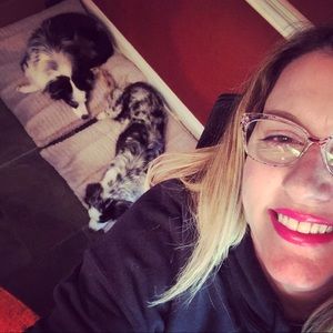 Meet your Posher, Lusa